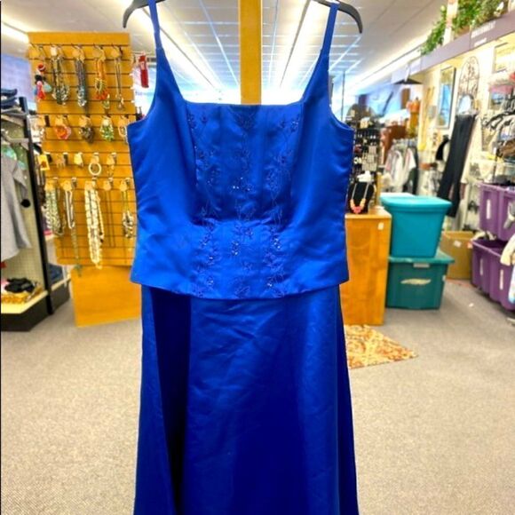 Bella Formals Ladies 16 cobalt blue formal gown - Picture 1 of 6